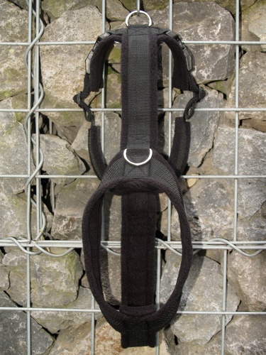 Gurtband: Schwarz, Fleece: Schwarz, Acetal-Klickverschlüsse, 2 D-Ringe