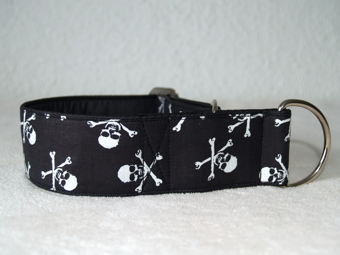 Martingal-Zugstopp gepolstert, Modell "Skulls", Breite: 5cm, Bestell-Nr.: CMZ-G5-9, Preis: 32,00€