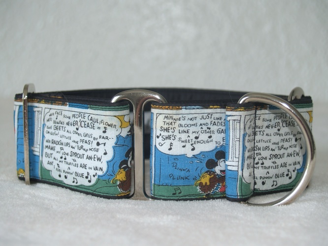 Martingal gepolstert, Modell "Comic Strip", Breite: 5cm, maximaler Kopfumfang: 45cm, Bestell-Nr.: CM-G5-4, Preis: 37,00€