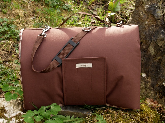 Ausführung "Exklusiv", Modell "Karo Braun/Camel", Gr: M,  Größe der Liegefläche: 98cm x 70cm, Bestell-Nr.: REMB-K/CA-M, Preis: 98,00€