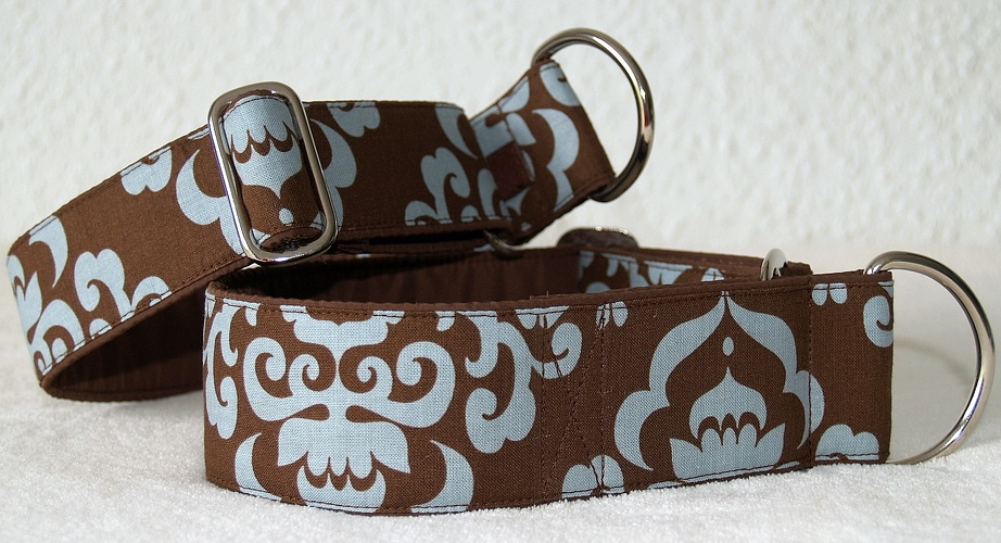 Modell "Ornamente Braun-Hellblau"