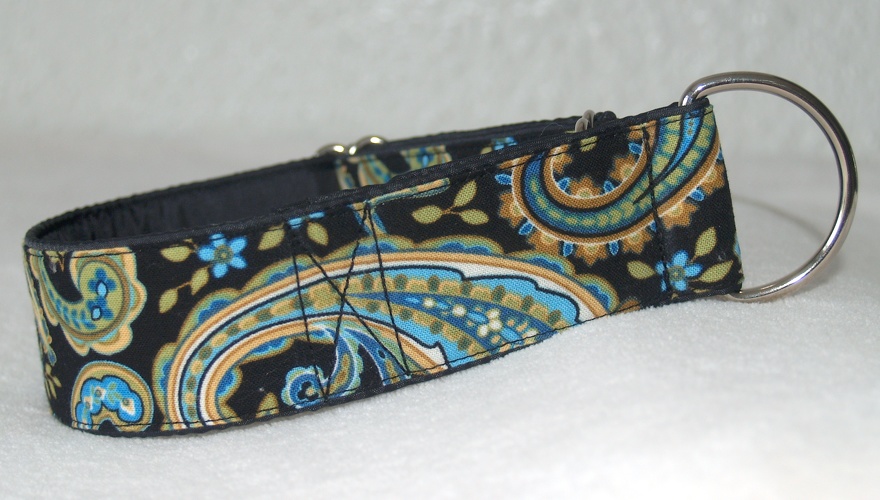 Martingal-Zugstopp gepolstert, Modell "Schwarz-Türkis Paisley", Breite: 4cm, Bestell-Nr.: W-MZ-S4, Preis: 28,00€