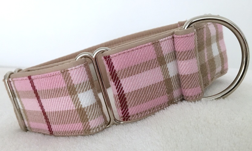 Martingal gepolstert, Modell "Schottenkaro Rosa-Beige", Breite: 4cm, maximaler Kopfumfang: ca 38cm, Bestell-Nr.: SM-W-33, Preis: 33,00€