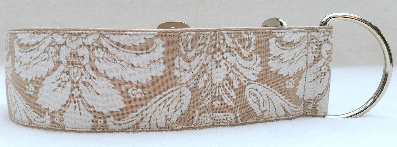 Martingal-Zugstopp gepolstert, Modell "Beige-Weiß floral", Breite: 5cm, Bestell-Nr.: MZ-BE 37, Preis: 32,00€