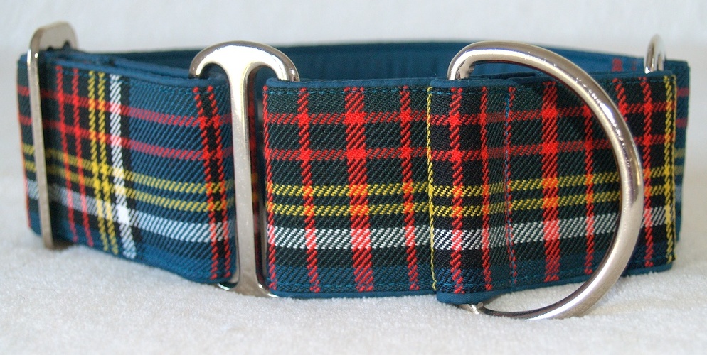 Martingal gepolstert, Modell "Tartan-Anderson Modern", Breite: 5cm, maximaler Kopfumfang: 45cm, Bestell-Nr.: SM-G5-27, Preis: 37,00€