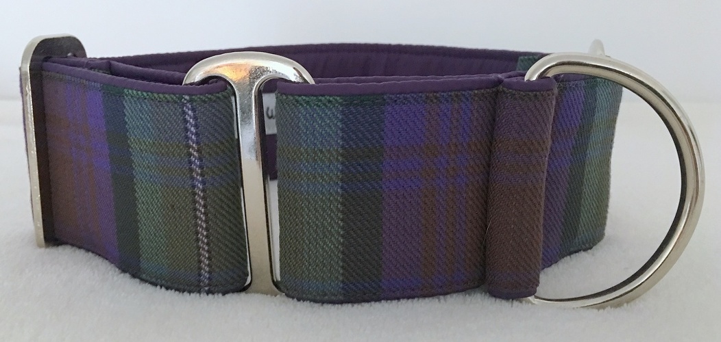 Martingal gepolstert, Modell "Tartan-Isle of Skye", Breite: 5cm, maximaler Kopfumfang: 45cm, Bestell-Nr.: SM-G5-14, Preis: 37,00€