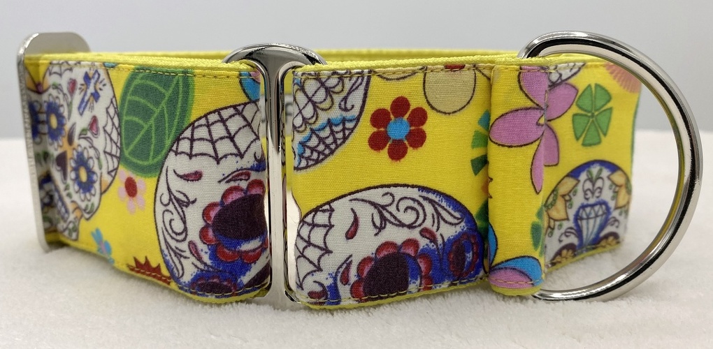 Martingal gepolstert, Modell "Mexican Flower Skulls Gelb", Breite: 5cm, maximaler Kopfumfang: 45cm, Bestell-Nr.: CM-G5-36, Preis: 37,00€