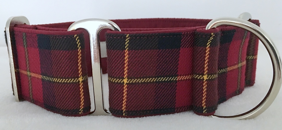 Martingal gepolstert, Modell "Schottenkaro Bordeaux-Braun", Breite: 5cm, maximaler Kopfumfang: 45cm, Bestell-Nr.: SM-G5-32, Preis: 37,00€