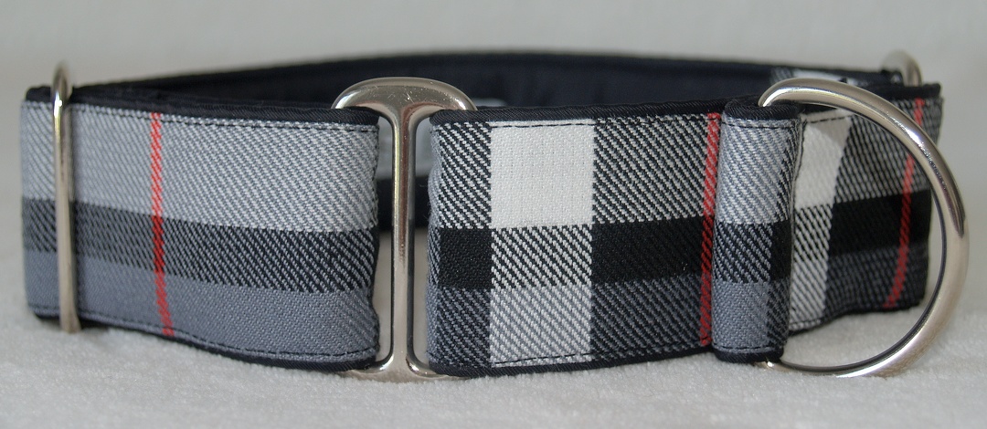 Martingal gepolstert, Modell "Tartan-Thompson Grey Modern", Breite: 4cm, maximaler Kopfumfang: 45cm, Bestell-Nr.: SM-G4-26, Preis: 34,50€