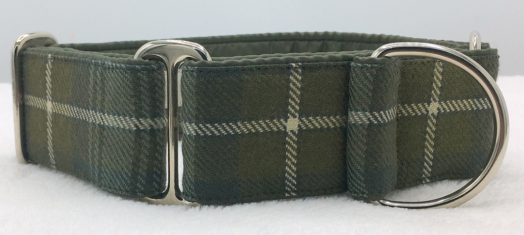 Martingal gepolstert, Modell "Tartan-MacKenzie Weathered", 100% Wolle, Breite: 4cm, maximaler Kopfumfang: 45cm, Bestell-Nr.: SM-G4-36, Preis: 34,50€