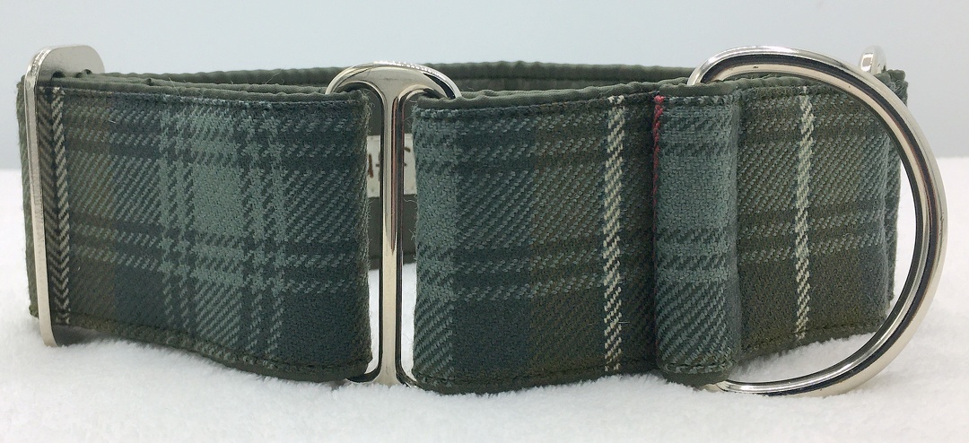 Martingal gepolstert, Modell "Tartan-MacKenzie Weathered", 100% Wolle, Breite: 5cm, maximaler Kopfumfang: 45cm, Bestell-Nr.: SM-G5-36, Preis: 37,00€